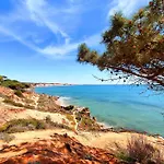 Apartament Modern Ocean, Garden & Pool View By Becherish Albufeira
