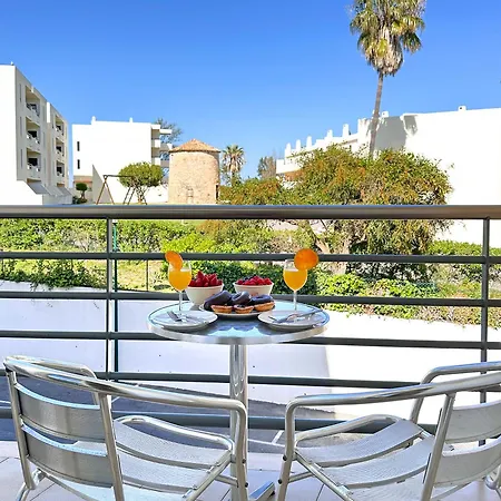 Modern Ocean, Garden & Pool View By Becherish Apartamento *