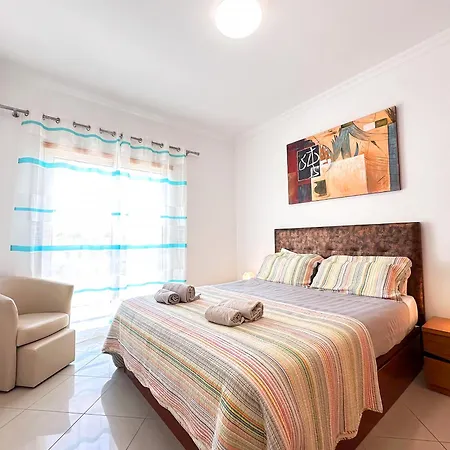 Apartamento Modern Ocean, Garden & Pool View By Becherish