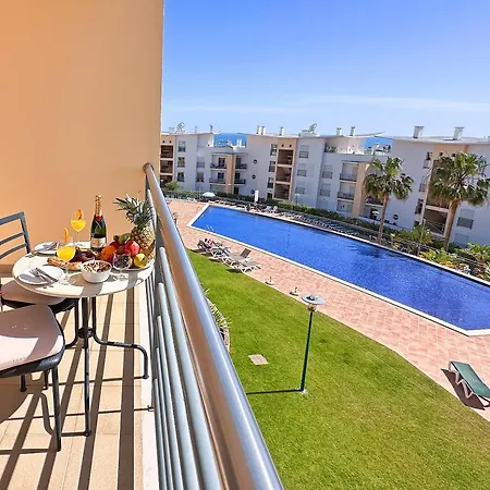 Modern Ocean, Garden & Pool View By Becherish Apartamento Albufeira