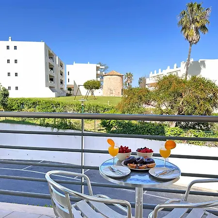 Apartment Modern Ocean, Garden & Pool View By Becherish *