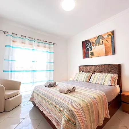 Modern Ocean, Garden & Pool View By Becherish Апартаменты Албуфейра