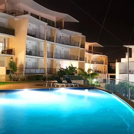 Appartement Modern Ocean, Garden & Pool View By Becherish *