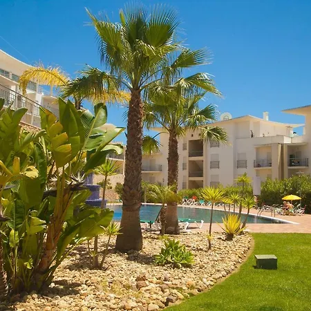 Modern Ocean, Garden & Pool View By Becherish Apartment *