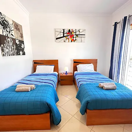 Modern Ocean, Garden & Pool View By Becherish Lägenhet Albufeira