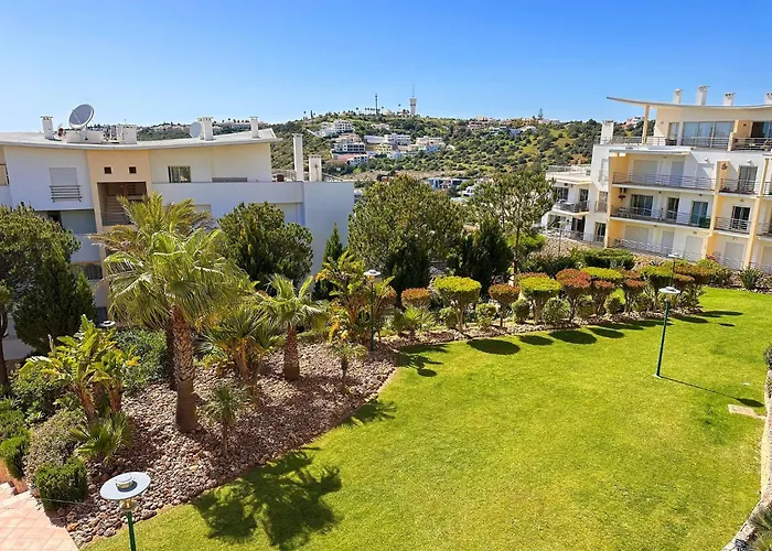 Modern Ocean, Garden & Pool View By Becherish Lägenhet *