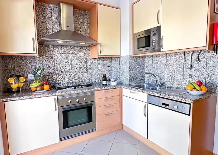 Lägenhet Modern Ocean, Garden & Pool View By Becherish Albufeira